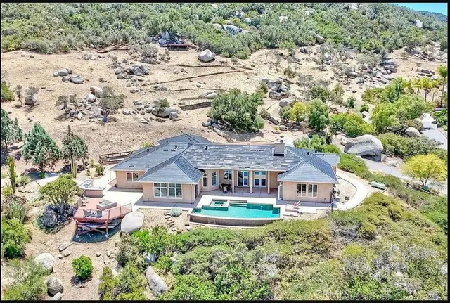 29155 Buckshot Canyon Rd, Escondido 92026